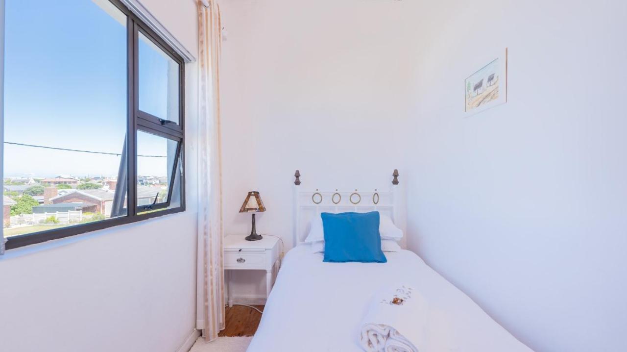 Apartamento Suikerbekkie Struisbaai Exterior foto